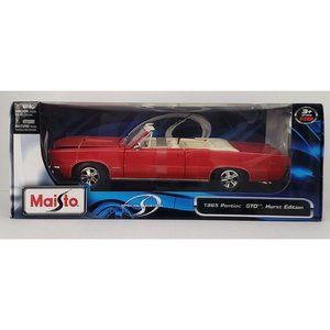 Maisto 1:18 Scale 1965 Pontiac GTO, Red,  Diecast Model Car